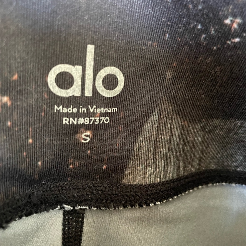 Alo Yoga Leggings Black Green Glossy Multicolored sz Small - Picture 6 of 6